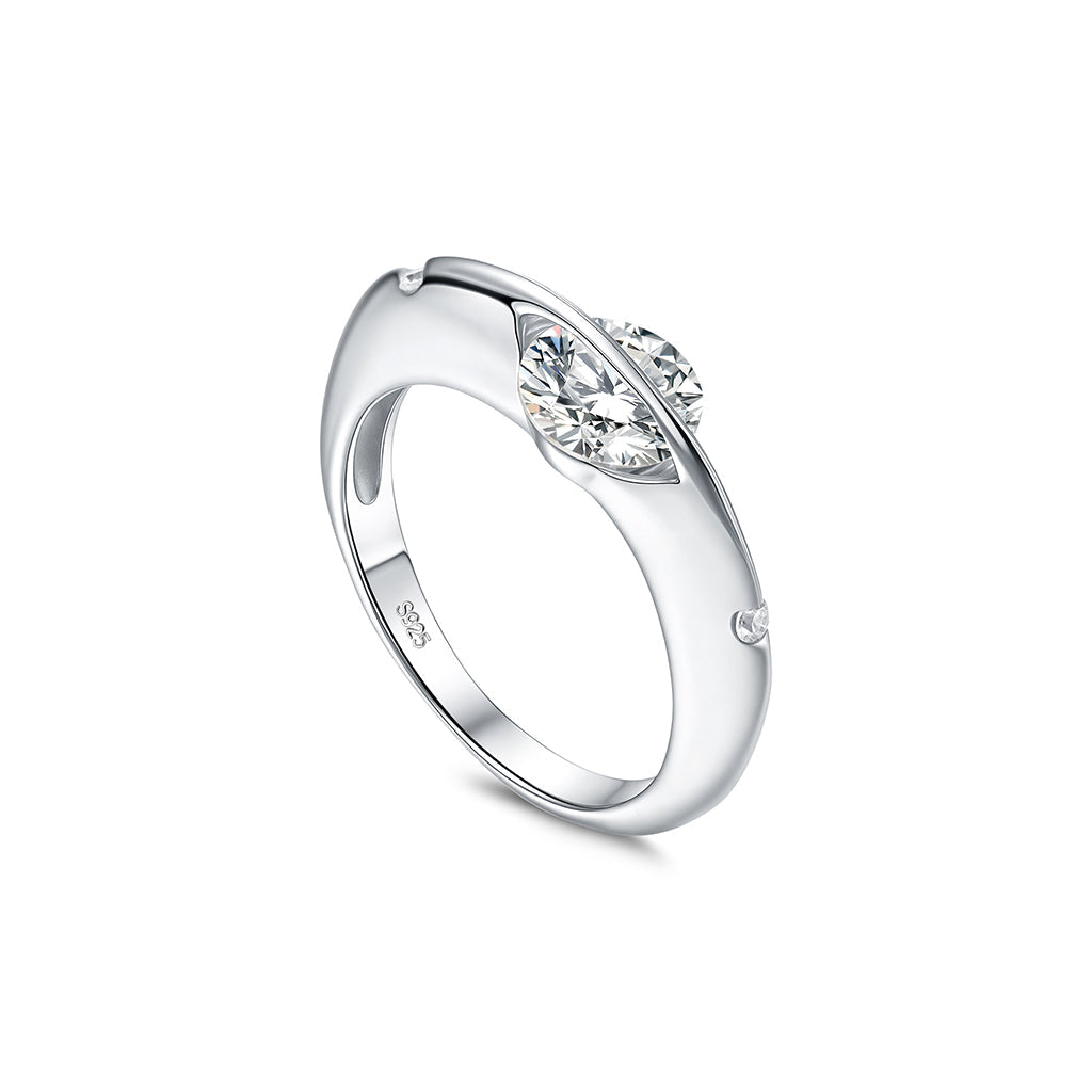 LjusCirkel – Handgjord ring i silver med roterande design och tidlös elegans