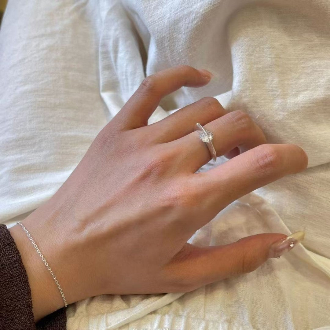 LjusCirkel – Handgjord ring i silver med roterande design och tidlös elegans